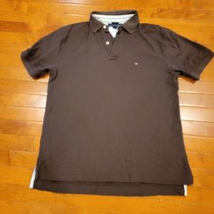 Men’s Tommy Hilfiger Polo, Size M.